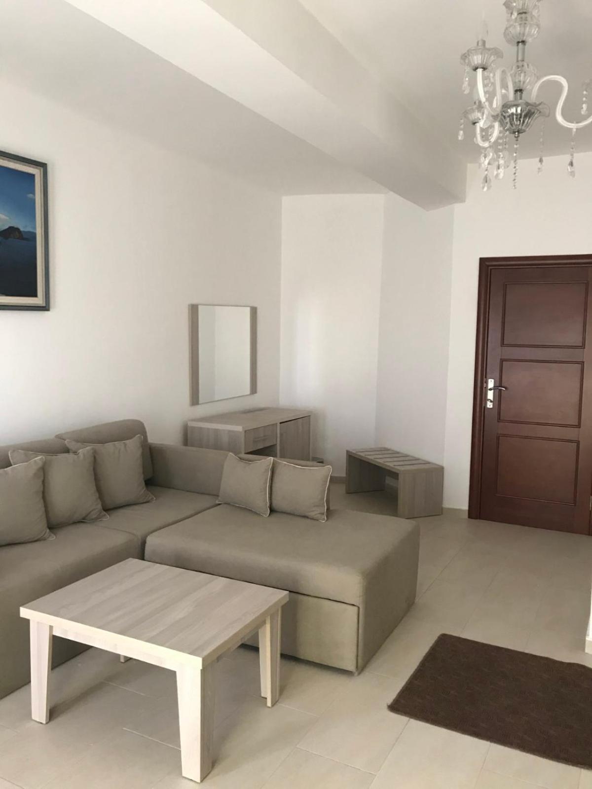 Imperial Hotel Улцинь Екстер'єр фото