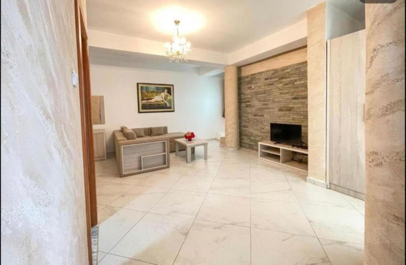 Imperial Hotel Улцинь Екстер'єр фото